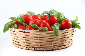 Tomate und Basilikum