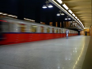 Metro departing station