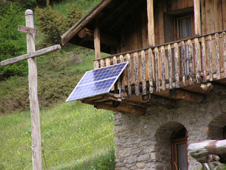 1437 - Panneaux solaires photovoltaïques