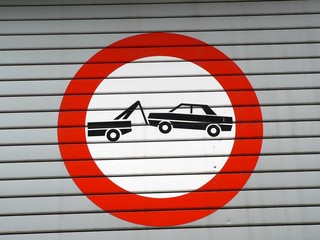 car towing sign