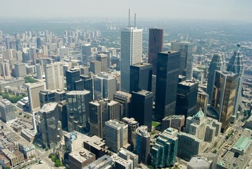 Fototapeta premium The urban landscape of Toronto, Canada.