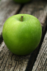 Single Apple