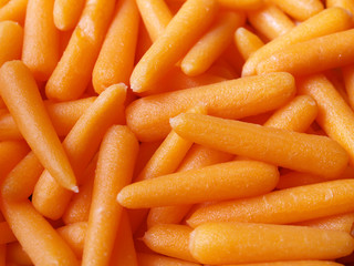 fresh baby carrots