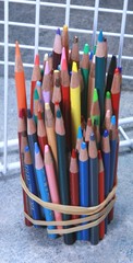 Color Pencils Vertical with grid background 01