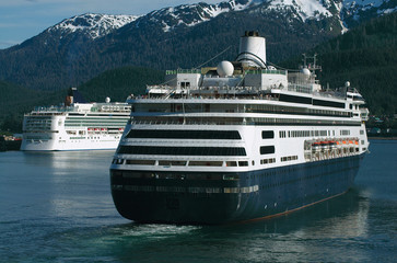 Fototapeta na wymiar Cruise ships in Juneau, Alaska harbor