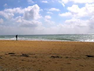 Obraz premium homme seul sur la plage