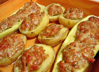 pommes de terre et courgette farcies