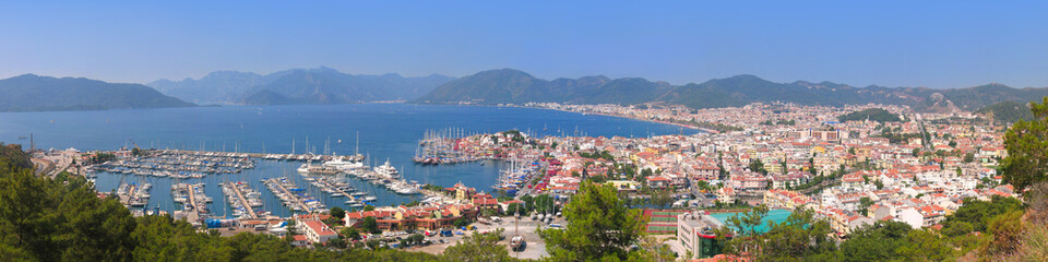 Fototapeta na wymiar Port w krajobrazie, Turcji