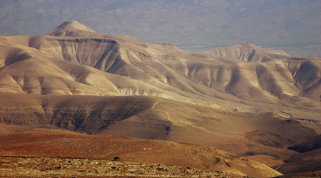 Jordanian valley ,13