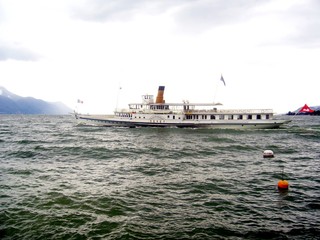 Bateau sur le l&eacute;man