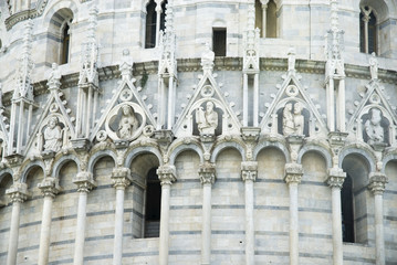 Fototapeta premium Pisa - details of the wall of the baptistery