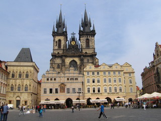 Fototapeta na wymiar Place de la vieille ville a Prague