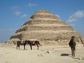 Fototapeten la pyramide à degrés de Djoser © celia