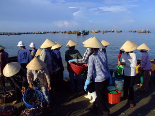 Groupe de pecheurs, Muine, Vietnam