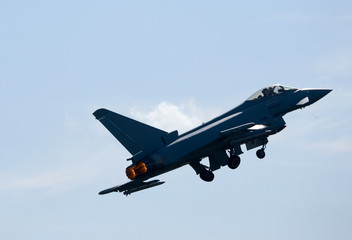 Fototapeta na wymiar Eurofighter Typhoon F2 startu