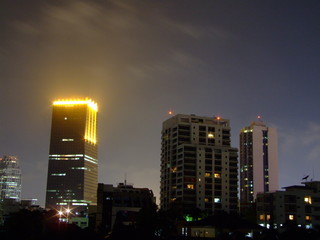 Buildings de nuit a Bangkok