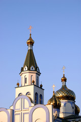 Fototapeta na wymiar small orthodox church