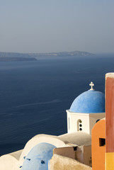 Fototapeta na wymiar santorini klasyczny kościół z greckiej wyspy widzenia