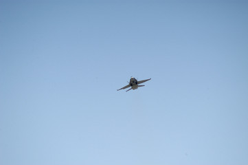 Avion F-18-251