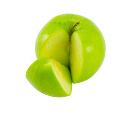 the sliced green apple isolated with clipping path