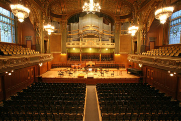 altes Auditorium, Gold- und Samtdekoration