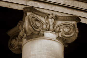 Close up of top of an ionic style column  - obrazy, fototapety, plakaty
