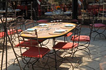 Gedeckter Tisch 