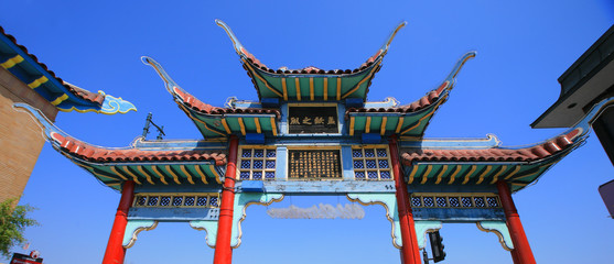 Gate to Chinatown in Los Angeles, California, USA - obrazy, fototapety, plakaty