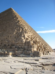 pyramide de kh&eacute;ops