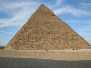 Fototapeta na wymiar pyramide de képhren