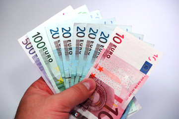 Euro Geldscheine in der Hand