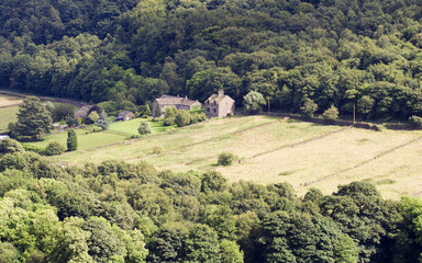 Fototapeta na wymiar View across farmland in the Lake District 