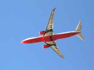 Avião Vermelho