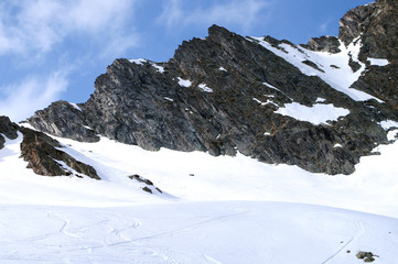 Fototapeta na wymiar Alpy od dworca La Toussuire