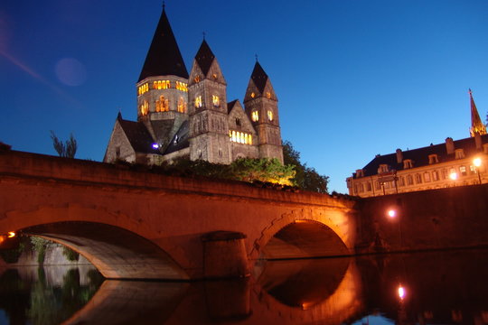 Die Moyen Pont in Metz