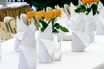 Napkins and roses