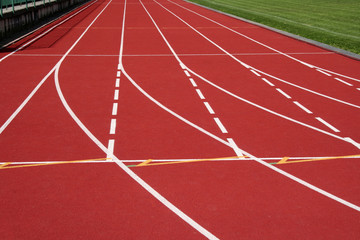 Running track lines