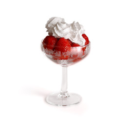 bicchiere con frutta e panna
