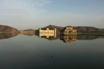 Deurstickers Reflections of palaces in a lake © pabras