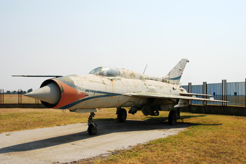 Fototapeta na wymiar Stary radziecki wykonane myśliwca