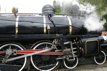 Obraz premium Front side of a steam train