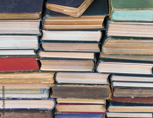&quot;Bücherstapel&quot; Stockfotos und lizenzfreie Bilder auf Fotolia.com - Bild