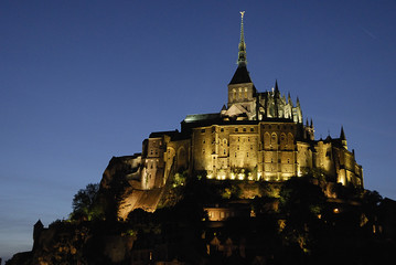 Fototapeta premium Le Mont Saint Michel, de nuit
