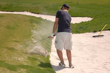 Golf player - bunker