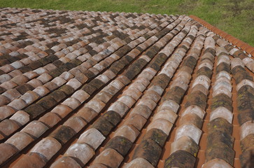 Restauration toiture tuile canal  