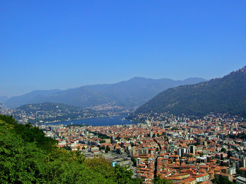 view of the Como city from Baradello hill