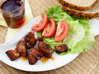 slight lunch - meat with salad and bread