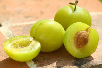 prunes reine-claude