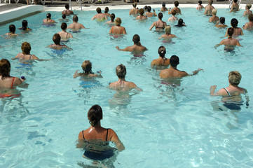 People are doing aerobic in pool