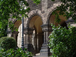 Fototapeta na wymiar Luther Church Chemnitz: Brama